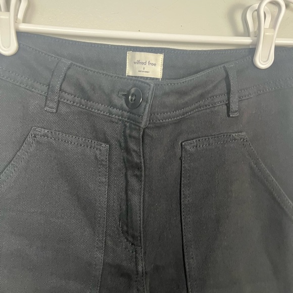 Aritzia Wilfred Free Modern Utility Pants Black Pockets Straight Leg size 0 - Picture 3 of 7